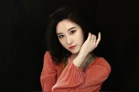 刘丁菡清新甜美写真图片图片