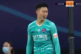 0-3！37岁中超“喝水哥”表情亮了，今夜创9年耻辱纪录图片