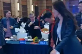 马云的1米9美女保镖，天使面孔魔鬼身材，网友：不出道可惜了图片