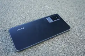 vivo S9e评测：凭借轻薄自拍这两件利器，即可俘获一堆女性用户图片