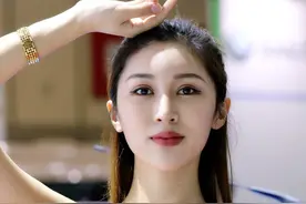 美图欣赏，车展上的“香车美女”续，美不胜收图片