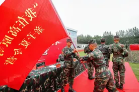 亲子夏令营，看小“火”娃如何超萌“闯军营”图片