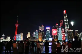 被黄浦江光影秀刷屏了吗？告诉你一些别人不知道的观赏小诀窍图片