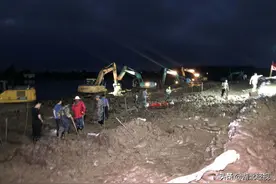 固坝抽排 仙桃大垸子改道河水位稳中有降图片