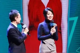 瘦下来的闫妮美出新高度，肚子鼓鼓的胯还大，都是包装出来的美！图片