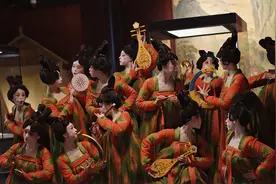河南卫视台标变红了！一线卫视再次被打脸，它的出圈不是偶然图片