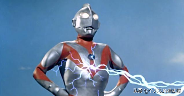 平平无奇的初代奥特曼，现在看来竟全是BUG！他究竟有什么能力？