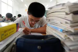 河南省“最新消息”：中小学寒假时间确定，学生：太难了吧图片