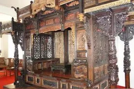 福建老板买下3吨重清朝龙床，专家建议上交，男子：给我5个亿图片