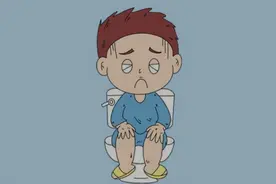 上厕所时，大便前头干硬，后头软，说明什么？看完涨知识图片