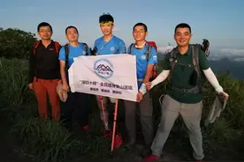 30小时登大笔架山！单腿侠张旭印45天走遍“深圳十峰”图片