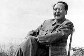 毛主席无钱无势，是如何到北大图书馆工作的？担任什么职务？图片