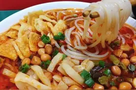 非常好吃的螺蛳粉，每天爆满朋友圈。图片