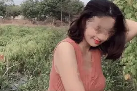 上海一大妈假扮女总裁包养小鲜肉，约定每月给5万，结局很悲催图片