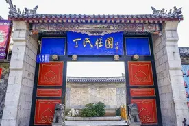 四川“藏”一“巨富豪宅”，常年佃户500多家，建筑没有一钉一铆图片