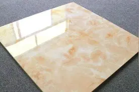 客厅贴什么瓷砖？对比抛光砖，抛釉砖和通体砖，才知道我家装错了图片