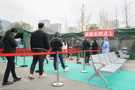 织牢突发疫情防控大网 成都市第一人民医院这样做图片