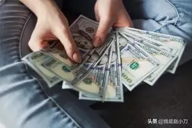 白内障手术贵不贵，晶体怎么选，要不要用飞秒？我来跟你聊一聊图片
