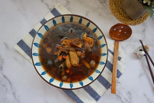 花胶和海马一起炖汤的功效 花胶和海马一起炖汤的功效与禁忌 花胶和海马一起炖汤的功效 花胶和海马一起炖汤的功效与禁忌