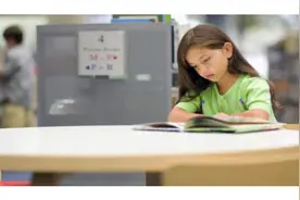 嗨妈经验谈 阅读从几岁开始？分阶段培养儿童良好阅读习惯图片