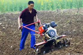 微型旋耕机小巧方便，为什么农民都觉得微耕机比较“坑”呢？图片