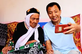 大写的自豪！中国第一寿星：今天，我135岁啦图片