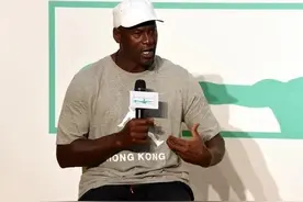 乔丹：我不是历史第一人！巴克利：奥尼尔，我历史前十榜单里没你图片