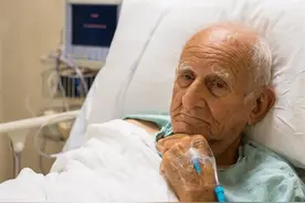 病人临终前，一般会有啥征兆？出现5个反常，家属做好心理准备图片