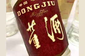 老酒收藏界的黑马药香型——董酒图片