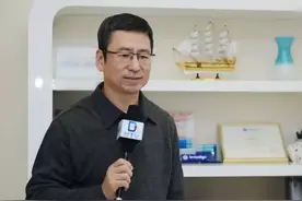 白岩松把儿子当“差生”培养：你要考第一名，我就跟你断绝关系！图片