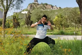 练太极拳​腰如何才能起到带领四肢的作用图片