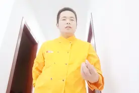 到底八大菜系哪个厨师工资高？粤菜，川菜，湘菜淮扬菜？你知道吗视频封面