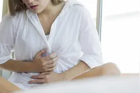 乳房疼痛有很多种可能，会是乳腺癌吗？不痛的包块或许更可怕！图片