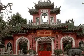 越南古墓出土一道圣旨，上面全是汉字，越南专家向我国求助图片