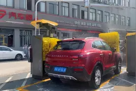 驿公里、途虎无人洗车机先后落地门店，传统洗车模式将被颠覆？图片