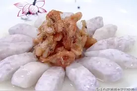 芋头配河虾、味道顶呱呱，芋头软糯、河虾脆甜，老幼皆宜的美食图片