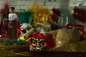 一个西方人拍下他眼中的魔幻义乌，在全世界上映图片
