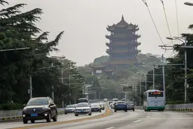 一年前，中国军人在武汉响亮宣誓图片