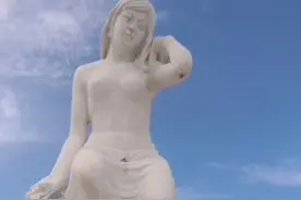蓝天、白云、清水及黄河美少女图片