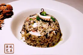 生津止渴的橄榄，腌制后，炒出的米饭，咸香又爽口图片