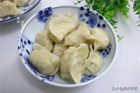 大年初一吃饺子，这馅是传统，寓意新的一年平平安安，福气满满图片