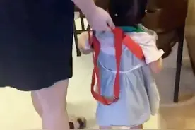 小姨带娃怎一个字“野”了得，看完忍住不笑我服你，小姨给你都行图片