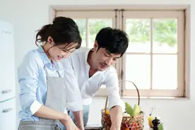 30岁男人娶41岁女人是什么感觉？这个女人说出了真心话图片