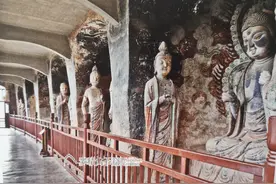 千年磨砺 自然之美——麦积山石窟第9窟图片