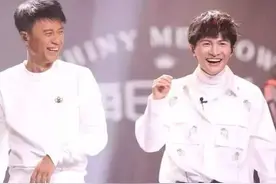 勤深深回来了！《我们的歌2》后台画面曝光，周深和李克勤再碰头图片