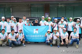 韩红去河南救灾仍被骂，成龙曾坦诚：我也做过“假公益”图片