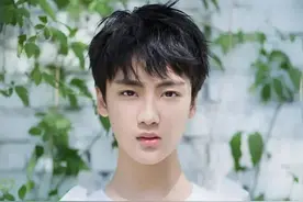 第五代女导演，11年前弃导《新版红楼梦》，11年后再导电影版上映图片