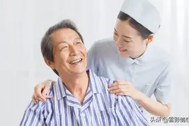 43岁保姆对雇主有意，75岁雇主提出4个搭伙要求，她却后悔了图片