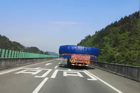 重庆一高速公路惊现UFO？官方这样回复图片