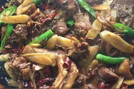 鸭子去腥别用姜，教你2招诀窍，鸭肉鲜香入味，好吃又无腥味图片